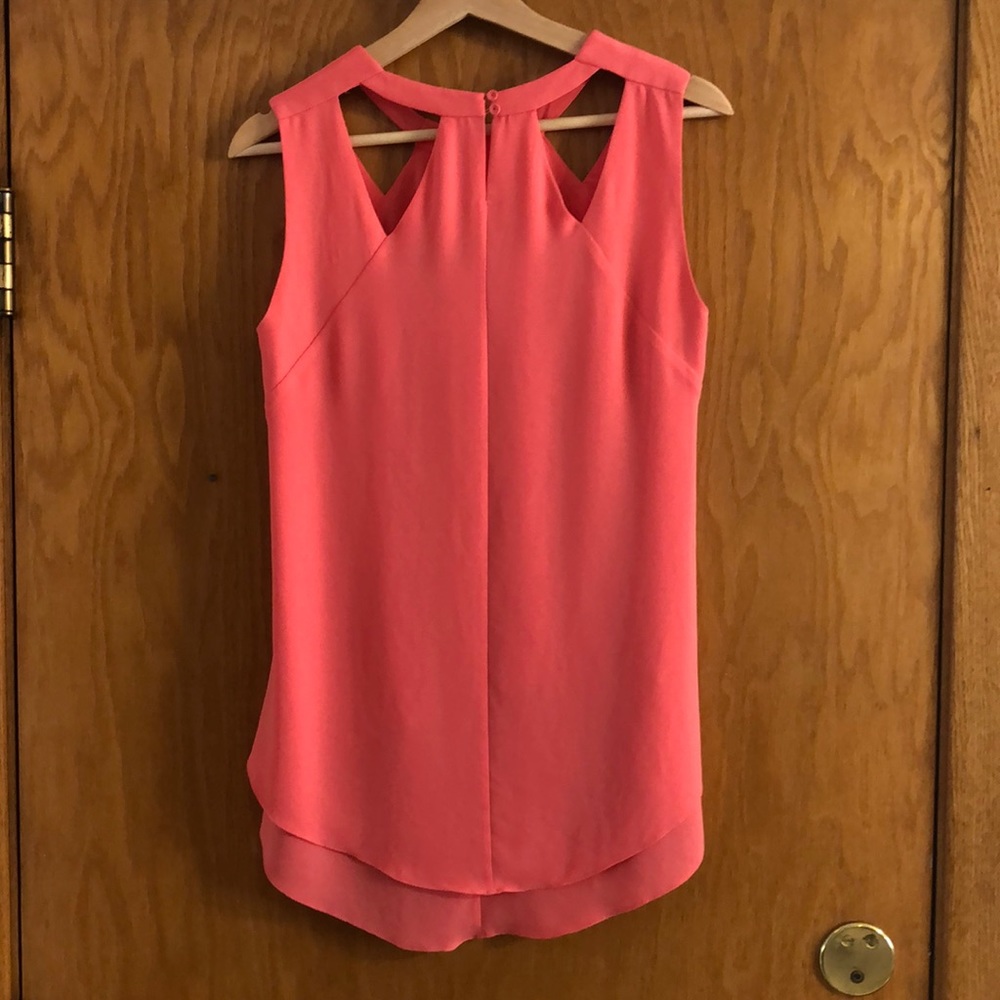 BCBG top 🎊🎊🎉🎉❤️❤️ - Picture 2 of 3